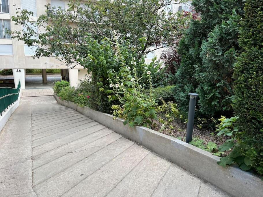 Superbe Appartement Avec Belle Vue Jardin Paris Exterior photo