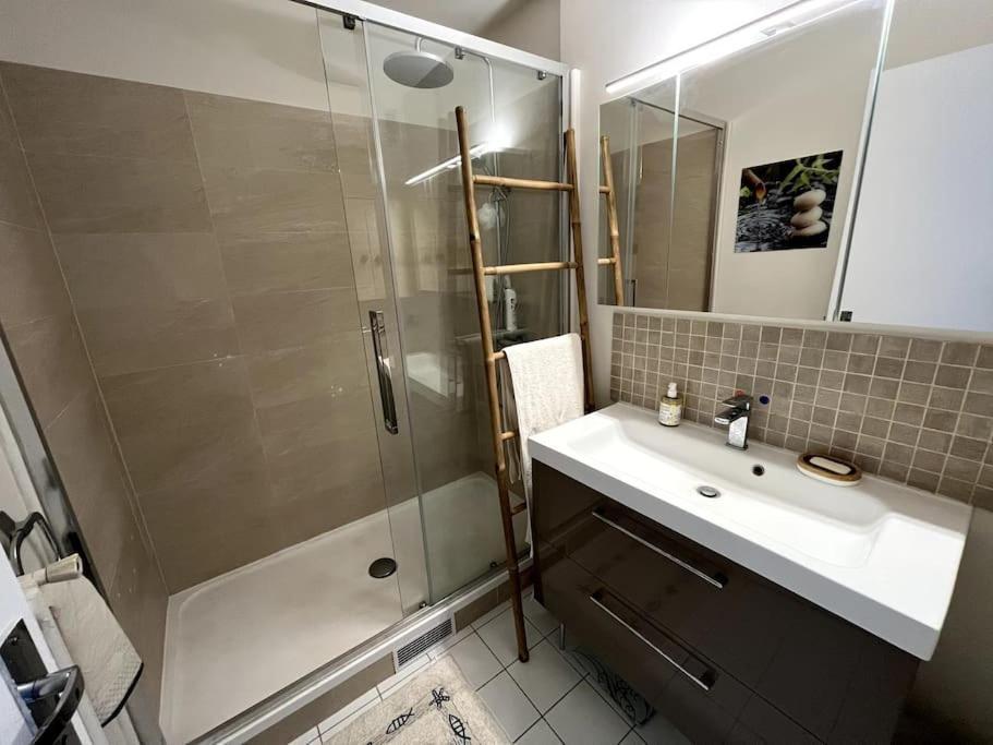 Superbe Appartement Avec Belle Vue Jardin Paris Exterior photo